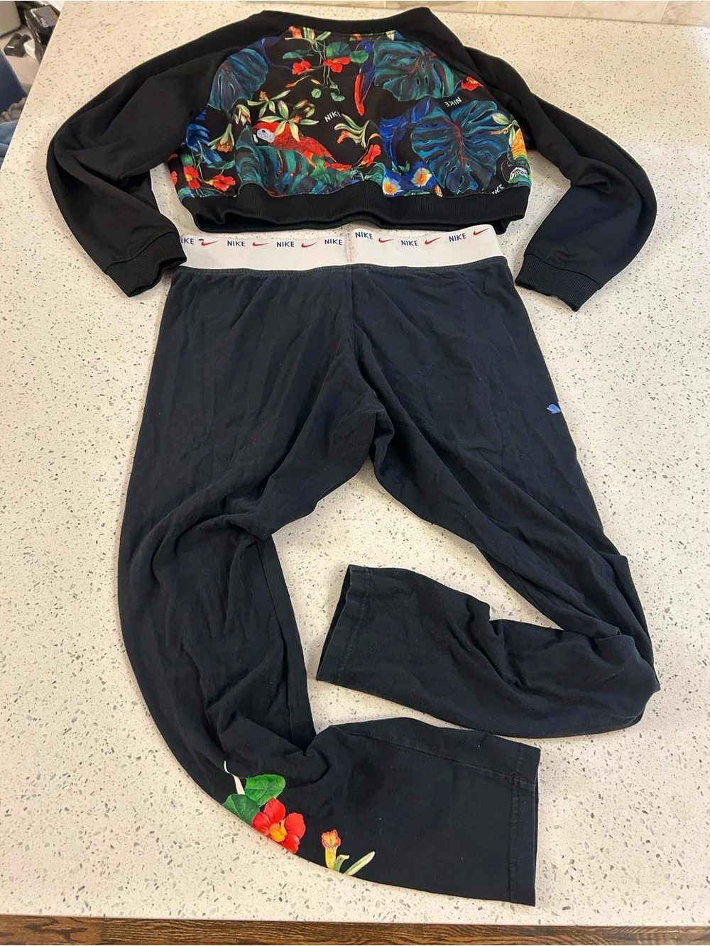Nike Black Cropped Floral Sweatshirt and Black Joggers Set